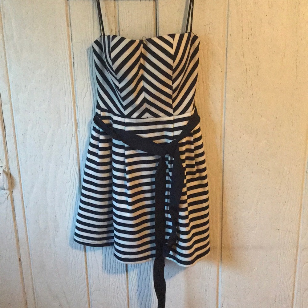 Strapless striped dress